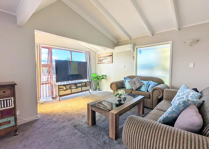 4 Bedrooms Escape, Close To Cbd 로토루아